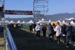 FINISH~1.JPG (52584 bytes)